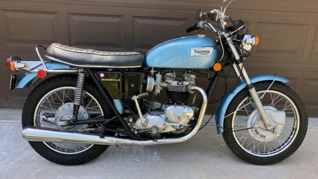 Triumph Bonneville T100